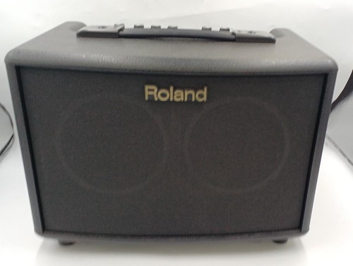 Roland guitar amplifier - ac-33,