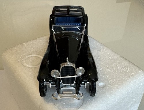 Voiture miniature - 1:43,