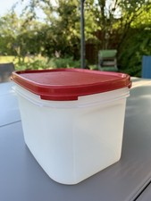 Boîte Tupperware neuve