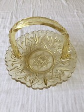 BONBONNIERE SUCRIER ART DECO  EN VERRE PRESSE MOULE    VERRE  COULEUR AMBRE