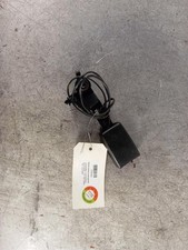 Attache ceinture avant gauche