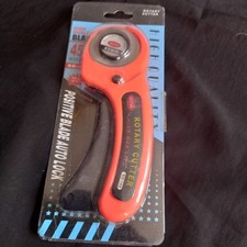 Cutter rotatif , circulaire