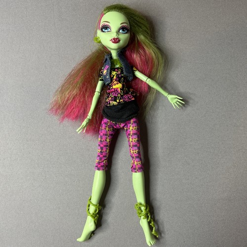 Poupée monster high - monster,