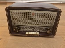 Radio à lampes ancienne