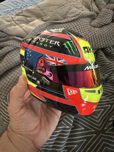 Bell helmets oscar piastri - 1/2,