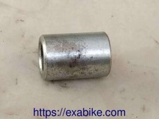 entretoise de roue avant pour