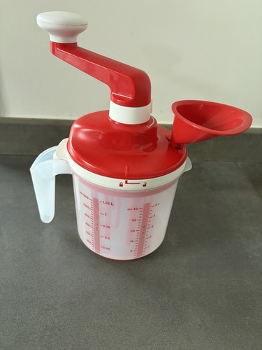 Tupperware speedy chef 2 b - tupperware,