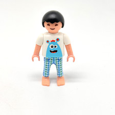 PLAYMOBIL * ENFANT MODERNE * Garçon Asiatique Cheveux Noirs Pyjama Monstre 70876
