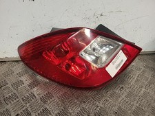 Feu arriere principal gauche