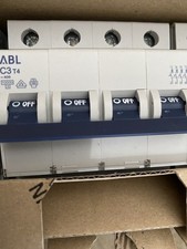 Disjoncteur Abl Sursum C3T4