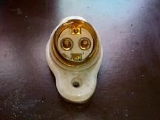 ancienne petit plafonnier ou applique murale douille baïonnette en état. 