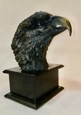 grand bronze d'une tête