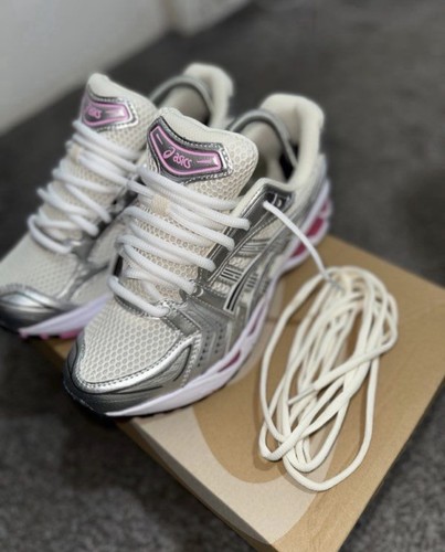 Asics baskets course - asics, pied