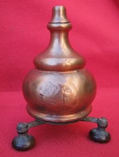 MOULIN A POIVRE ANCIEN TRIPODE