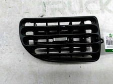 GRILLE D´AERATION / DERECHO /