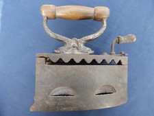 Ancien Fer à repasser à