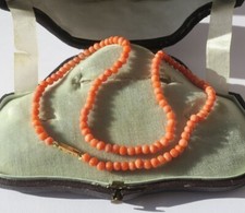 Collier ou bracelet 2 rangs ancien 19e Corail naturel facetté Or rose 18 carats