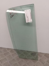 Custode arriere droit (porte) RENAULT CLIO 3 PHASE 1 8200674056