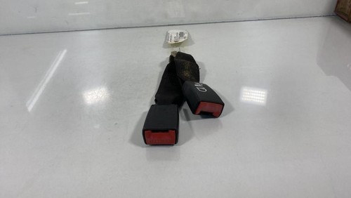 Attache ceinture arriere - , droit