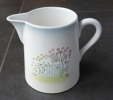 Pichet en faïence de Niderviller Lunéville, modèle BARRIERE