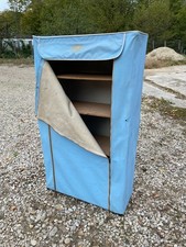 Meuble penderie en tissus et