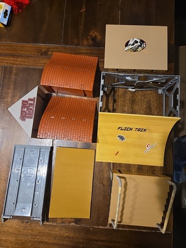 Vintage tony hawk foundation - hawk,