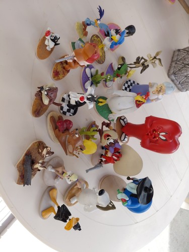 Figurines warner bros - 23,