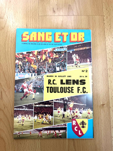 Football programme sang - football,