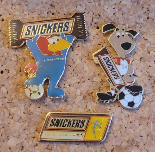 Lot pin snickers coupe - pin's, du