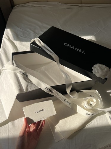 Authentic chanel box full - full, set