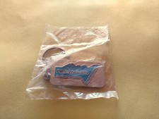 RARE ANCIEN PORTE CLÉS ÉMAILLÉ FIAT PANDA 4X4 TOUT TERRAIN MONTAGNE NEIGE