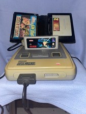 Nintendo SNES Console - Grise ( console et manette un peu jaunie ) model europe