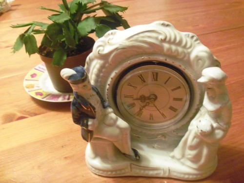 Porcelaine pendule couple 600 - porcelaine,