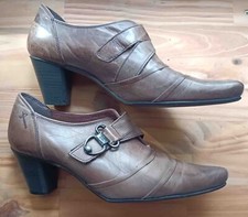 chaussures à talon type richelieu en cuir marron clair :: poiture 37 :: dorking