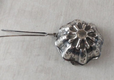 Ancienne passoire à thé /