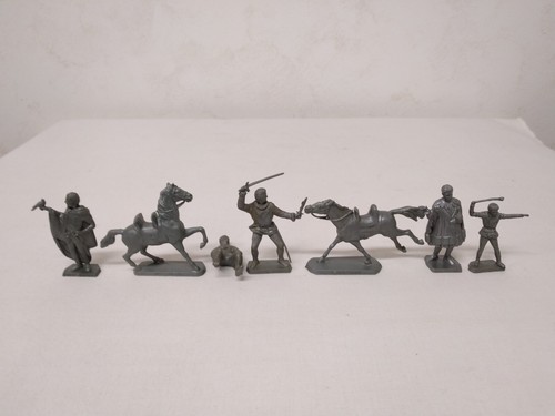 Caiffa figurines thierry - 7,