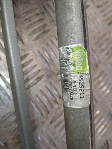 Moteur essuie glace avant