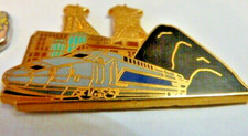  PIN'S TRAINS /  TGV NORD  / LA  MINE  / TERRILS  /  BALLARD  / DORE  A L'OR FIN