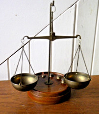 Ancienne petite balance 7