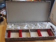 ECRIN COFFRET VIDE POUR 12 CUILLERES DE TABLE ET UNE CUILLERE OU COUTEAU. TBE
