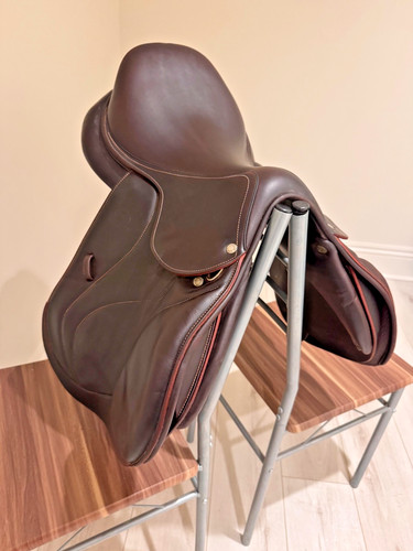 Devoucoux biarritz saddle - devoucoux, 17"
