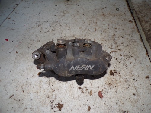 étrier nissin deux pistons