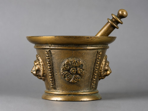 Ancien mortier bronze pilon - ,
