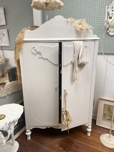 Charming antique shabby chic - charming,