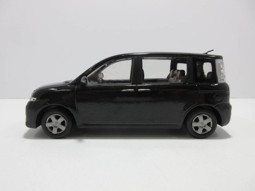 Voiture miniature sienta - miniature, 1/30