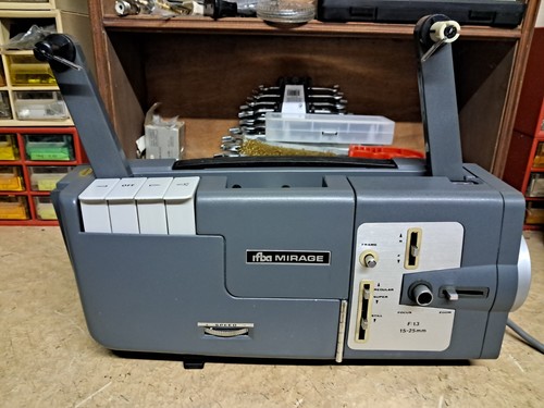 Projecteur super sonore ifba - super,