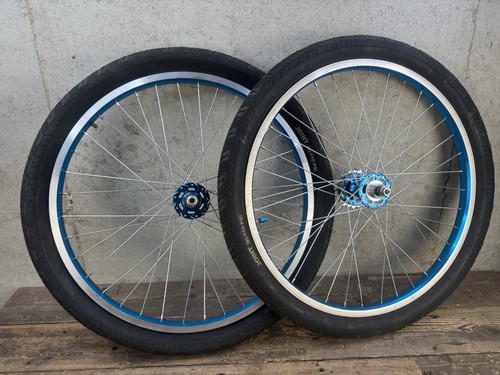 Blue bmx cruiser wheels - 24”,