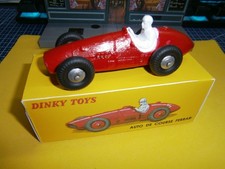Ferrari auto de course Dinky