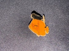 (V2) PINS BADGE ENAMEL VINTAGE COLLECTION POISSON EXOTIQUE PECHE ORANGE