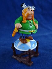 TOP +++ ! KINDER - FIGURINE BPZ - ASTERIX ABRARACOURCIX 2003 (V)